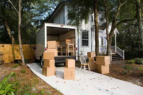 5 Tips For Moving During The Busy Season: How To Move Easier Now