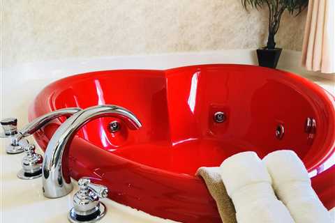 Hotel Rooms With Heart Shaped Jacuzzi - travelnowsmart.com