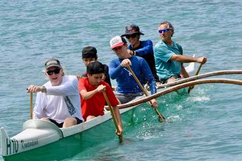 Keauhou Canoe Club inspires students with Hawaiian culture, paddling fun