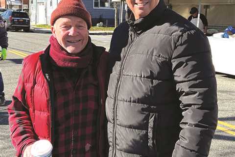 On the Avenue: Ben-Bay Kiwanis Club salutes its ‘Holiday Heroes’