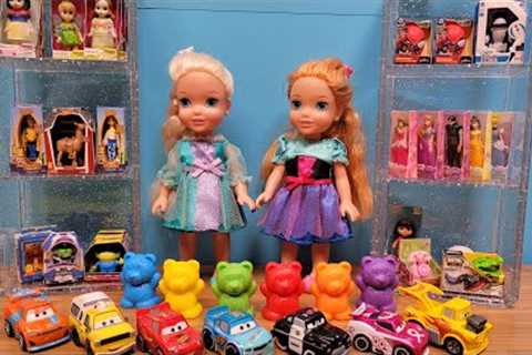 Shopping for Benjamin ! Elsa & Anna toddlers - toy store