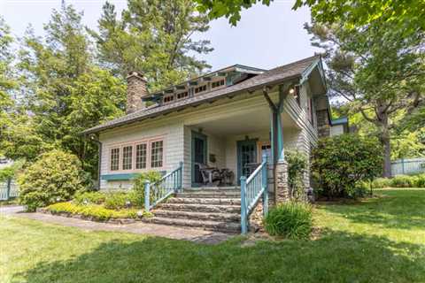 The Suddreth Cottage - Short Term Rental in Blowing Rock, NC | 3 Bedrooms | Sleeps 7