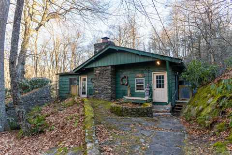 Running Brook - Luxury 5 Bedroom House for Short Term Rental in Boone, NC