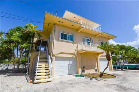 Atlantic Chateau: 3 Bedroom House for Short Term Rental in Summerland Key, FL - Accommodates 6..