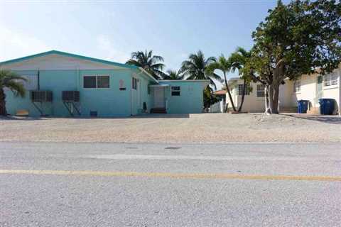 Seekn Paradise - Key Colony Beach, FL | 3 Bedrooms | Accommodates 7 Guests