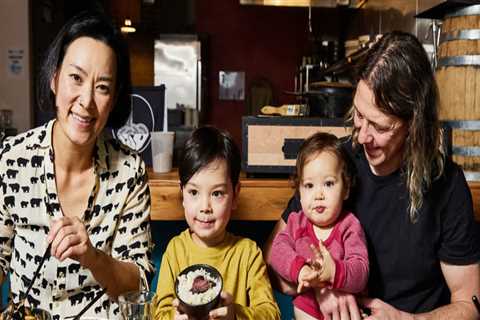 Exploring the Culinary Delights Near Popular Tourist Attractions in King County, Washington